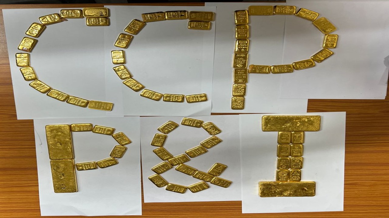 Kolkata Customs Seized Gold bars worth Rs.6.47Cr
