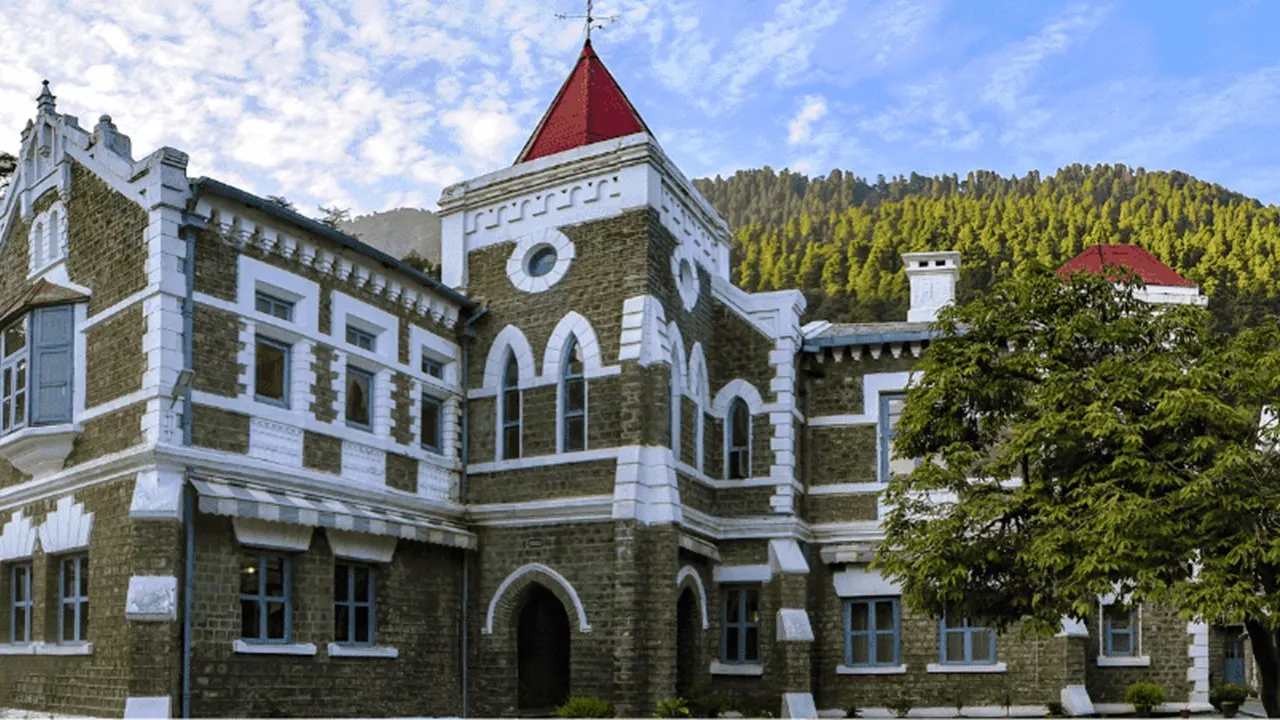HC Permits GST Registration Revocation on Filing Pending Returns and Clearing Dues