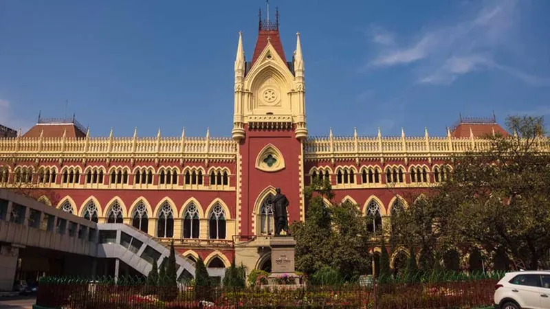 Calcutta High Court Denies Relief to West Bengal Excise Officer in Bribery Case