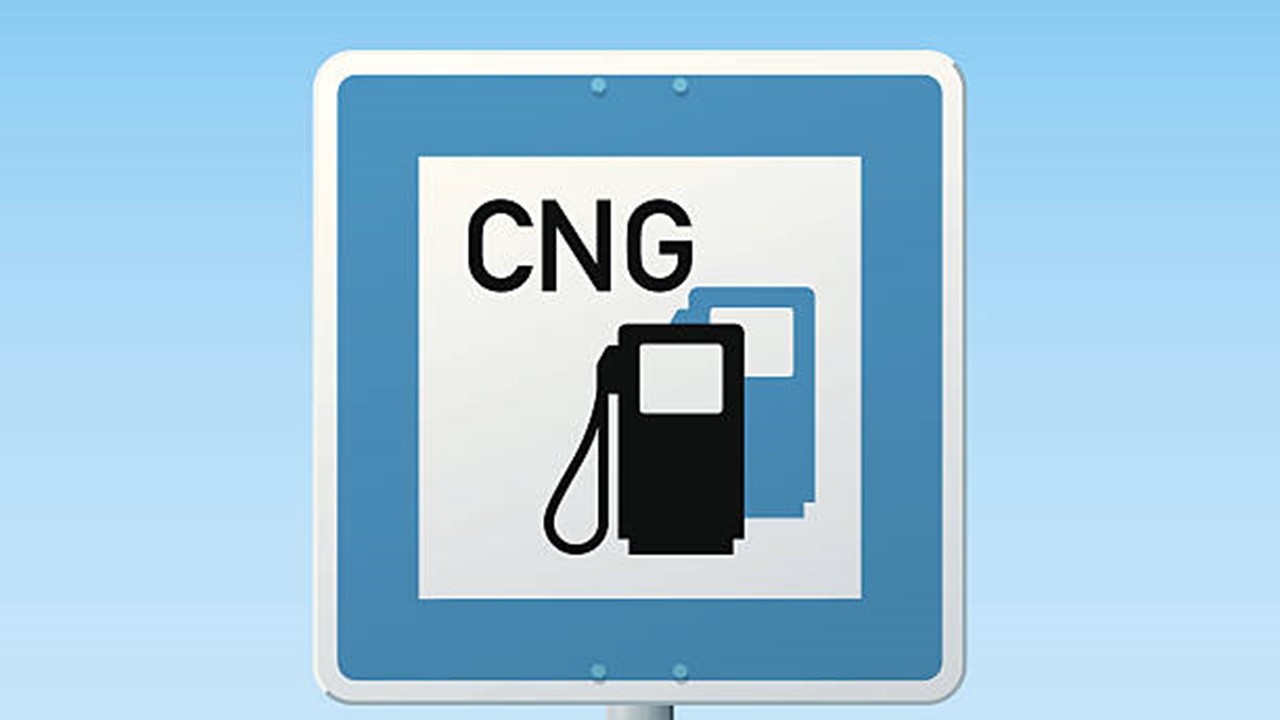Breaking: Maharashtra govt slashes VAT on CNG from 13.5% to 3%