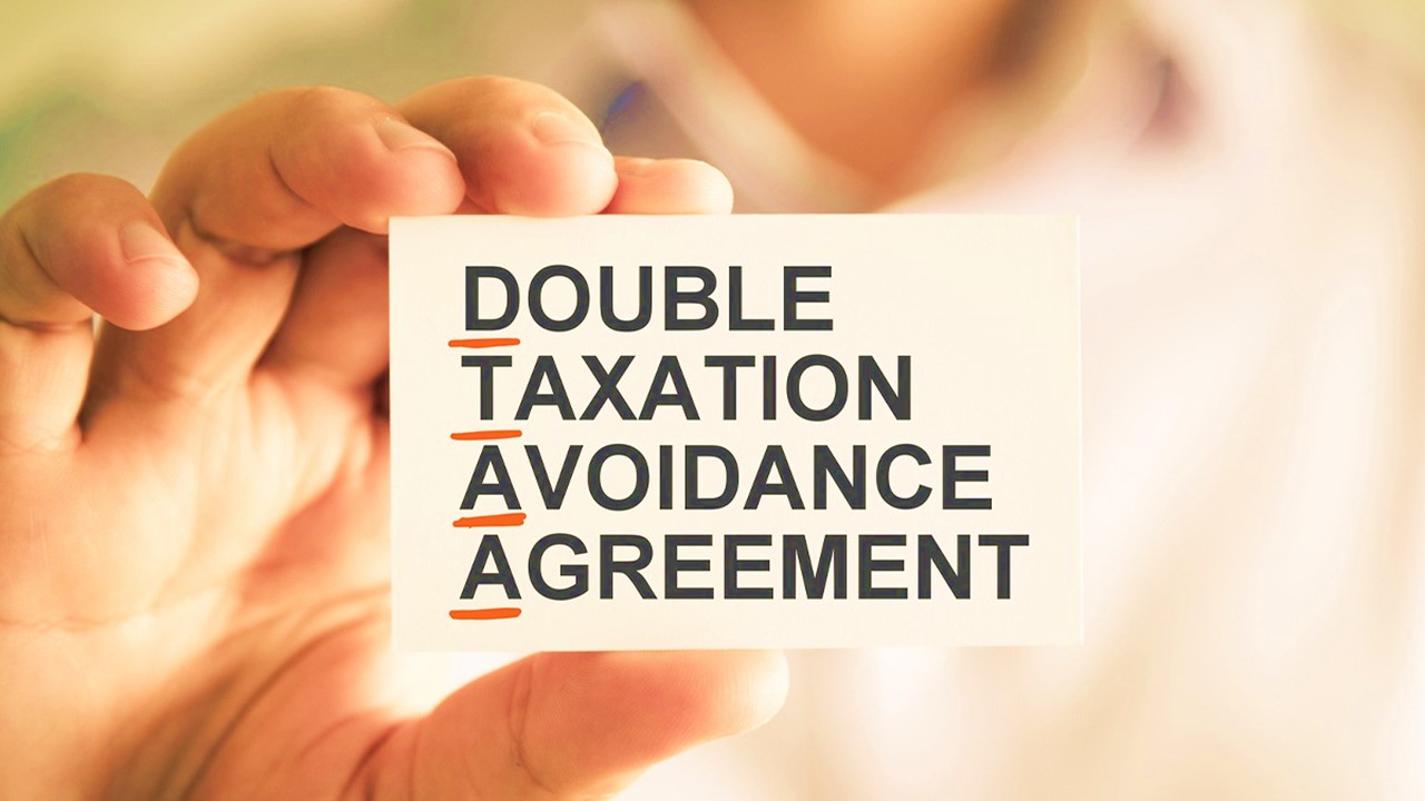 No Tax on Sale of software under India Singapore DTAA as assessee has sold copyrighted article & not copyright