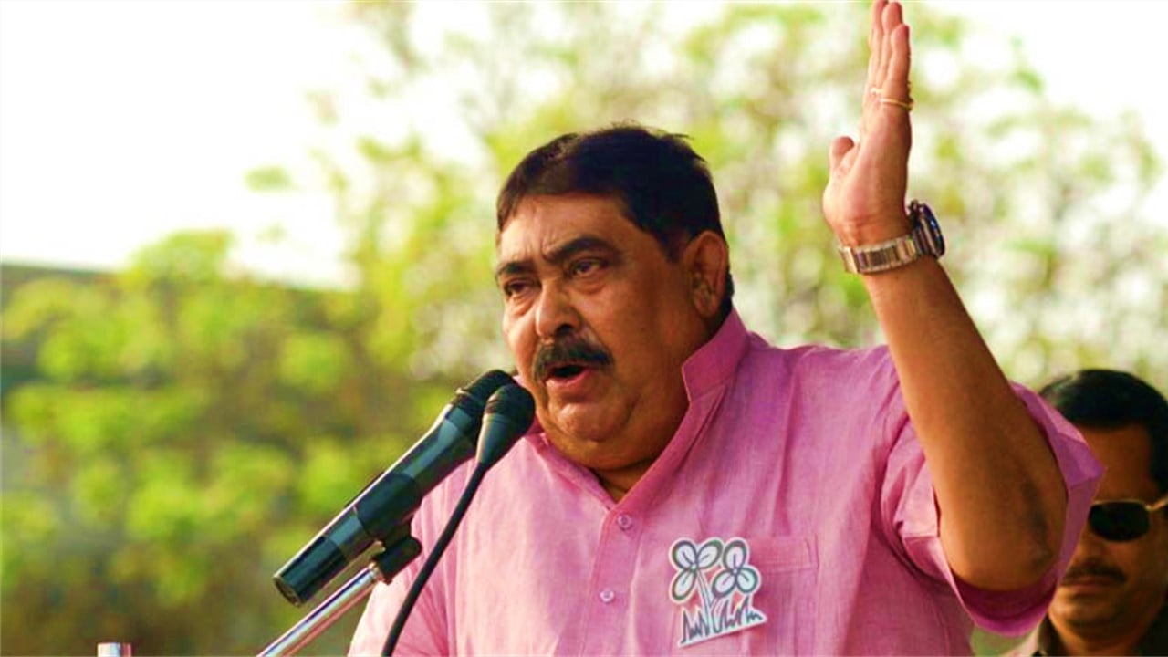 CBI arrests TMC leader Anubrata Mondal's guard in cattle smuggling case