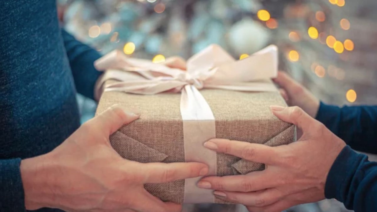 New TDS Rule From 1st July 2022: 10 percent tax to be paid on gifts to influencers and doctors