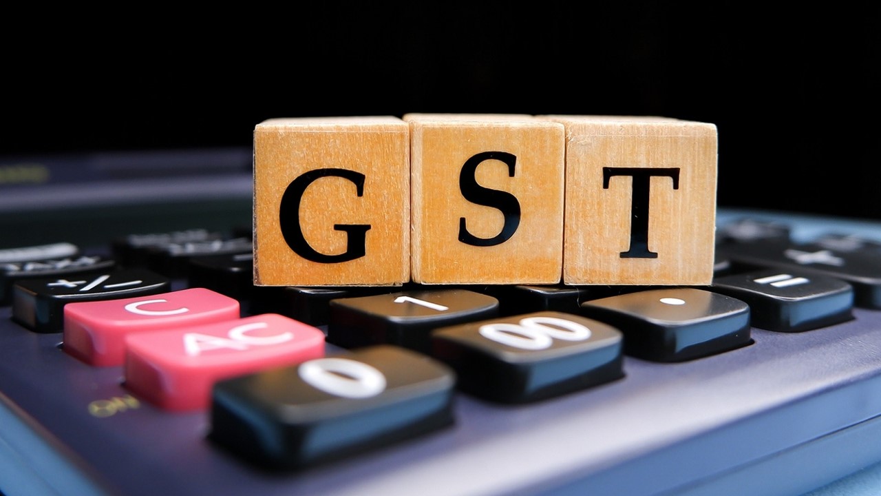 No GST on room rent of 'sarais' managed by religious or charitable trust; clarifies CBIC