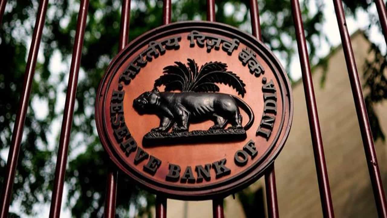 RBI imposed Monetary Penalty on 2 Cooperative and 2 Sahakari Bank; Check Name of the Banks