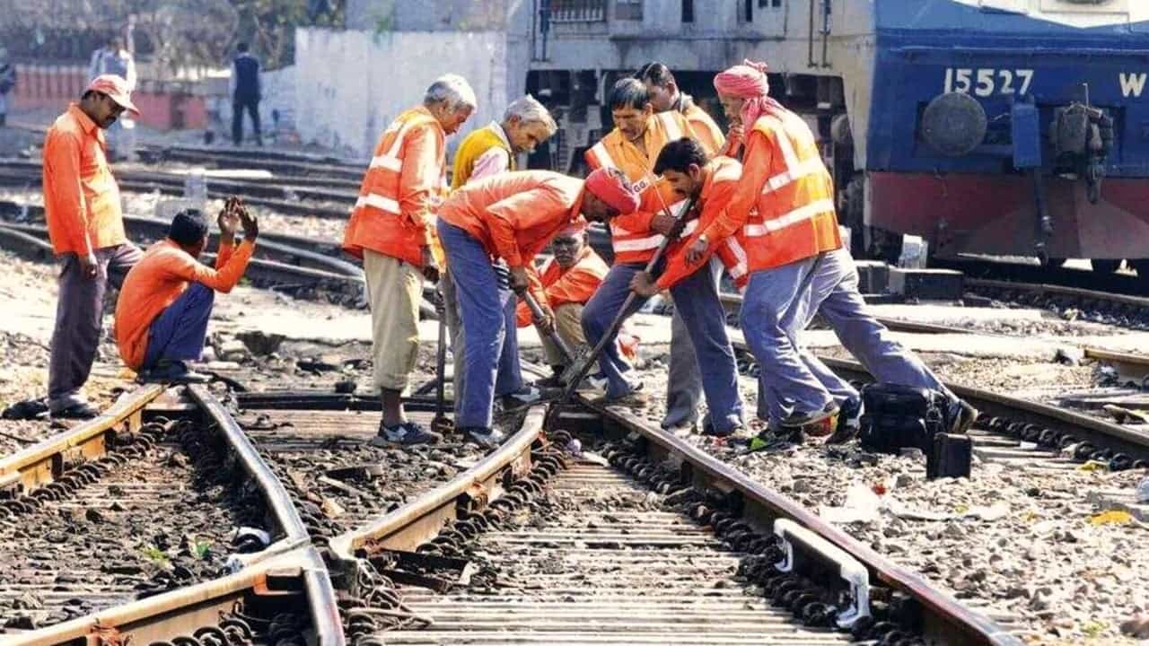 Welding railway tracks along with supply of labour composite supply: AAR