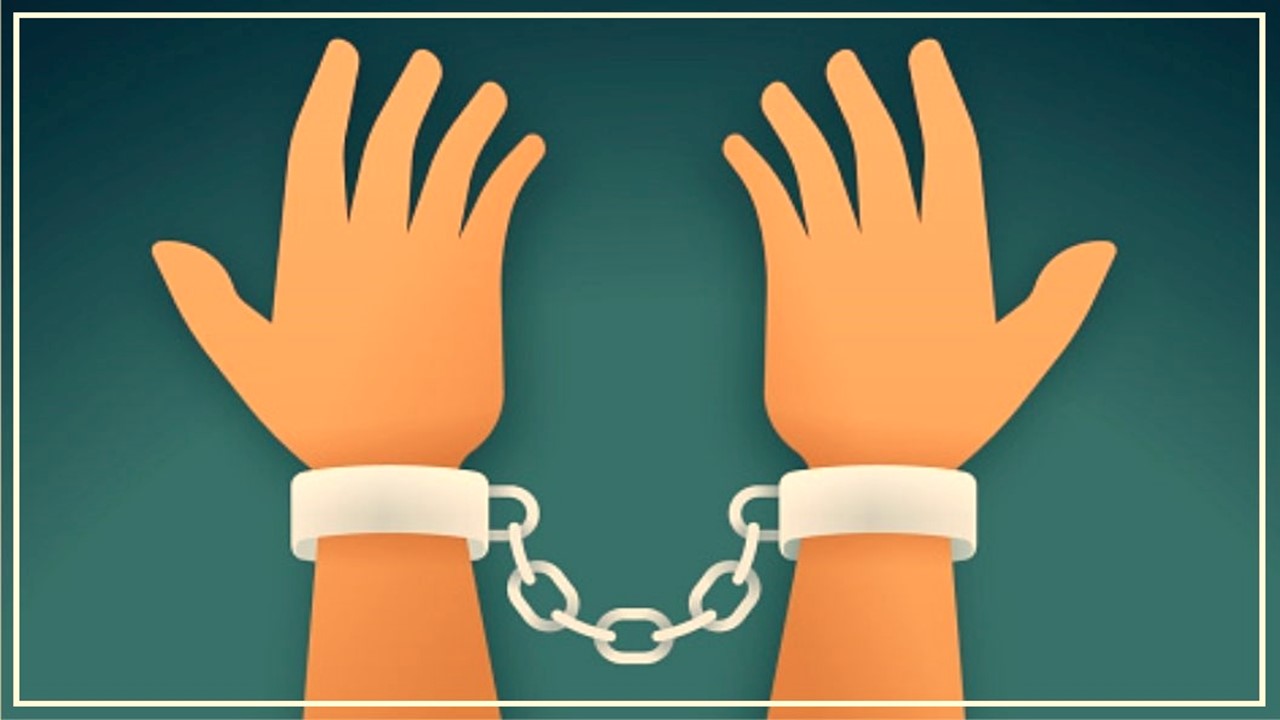 GST Fake Raid: Surat GST official and two others held for extorting Rs.12 Lakh