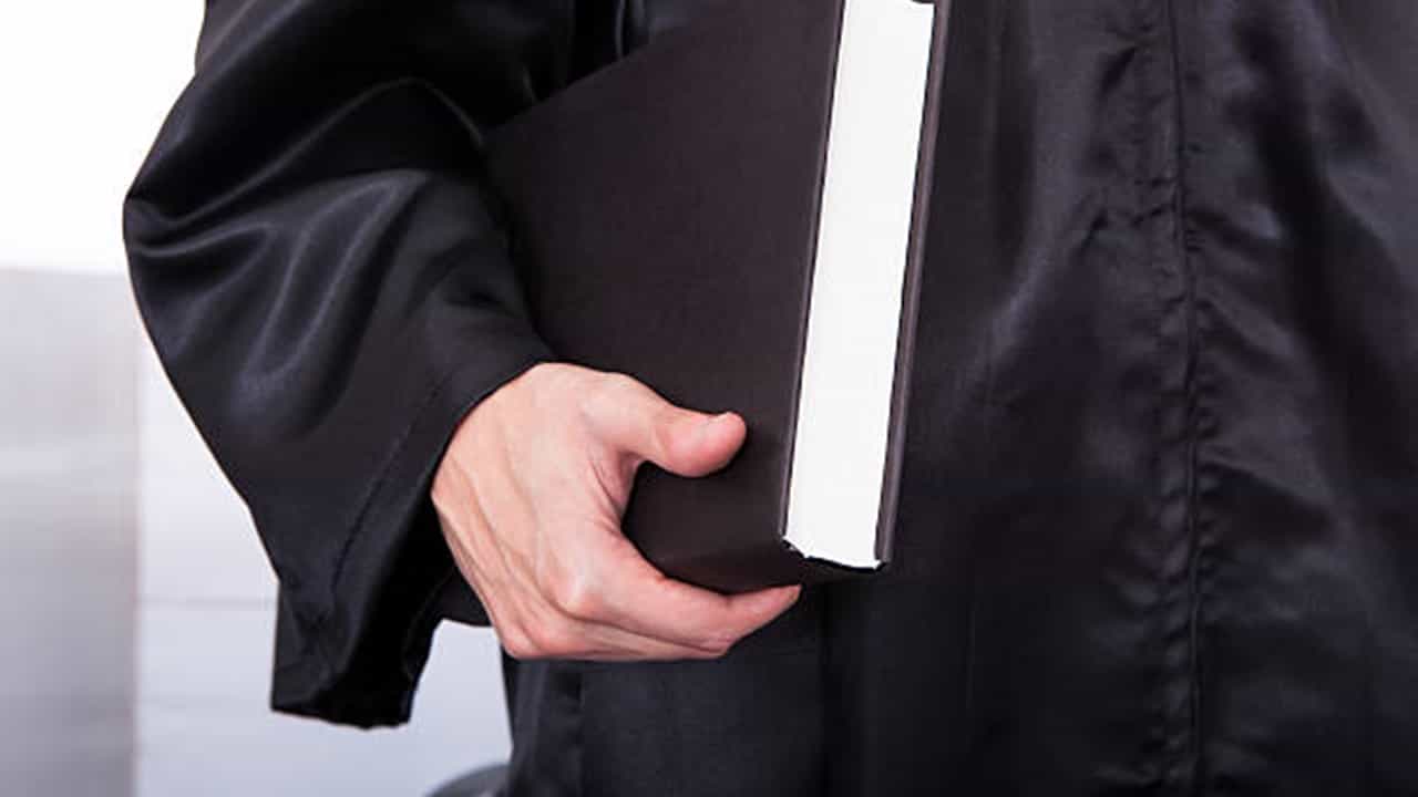 Cash found with Advocate sourced from professional fees cannot be taxed as Unexplained Money: ITAT