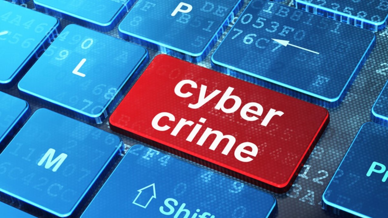 Cyber Fraud: Woman lured by extra money loses Rs.4 lakh online