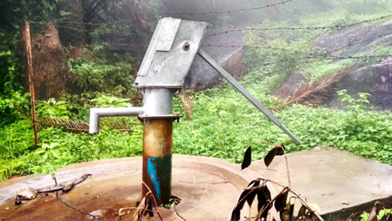 Agra-based fraudsters use handpumps for GST Evasion