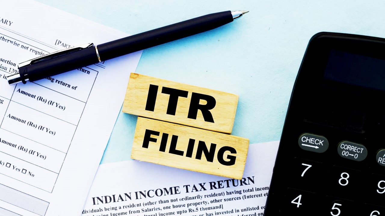 Filing ITR for FY 2023-24? Key Documents for Salaried Taxpayers: Form 16, AIS, and More - Essential Checks Before E-Filing