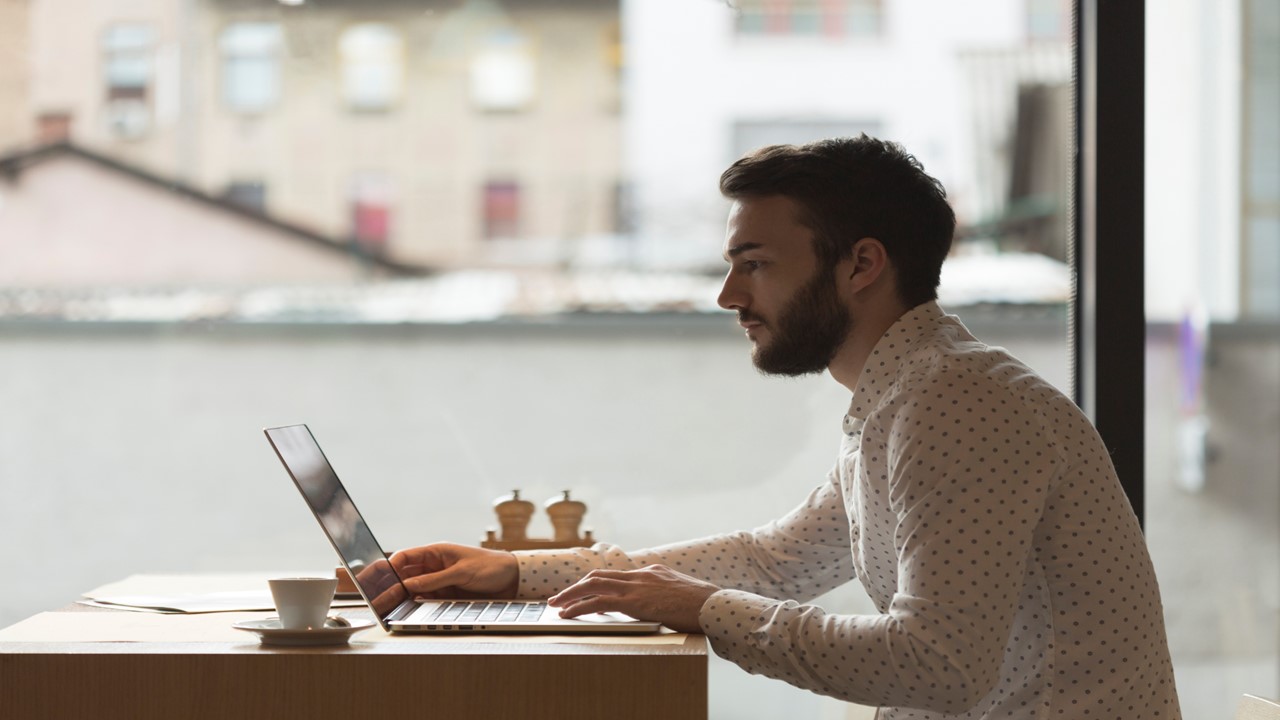 How to Download MetaTrader 5 for Efficient Trading and Analysis