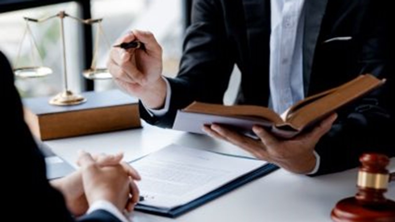 Prepare for the IBPS Law Officer Exam While Managing Expenses with a Lawyer Loan