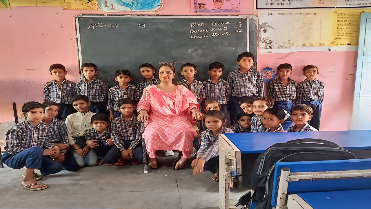 Primary School Teacher Becomes CA At Age of 45