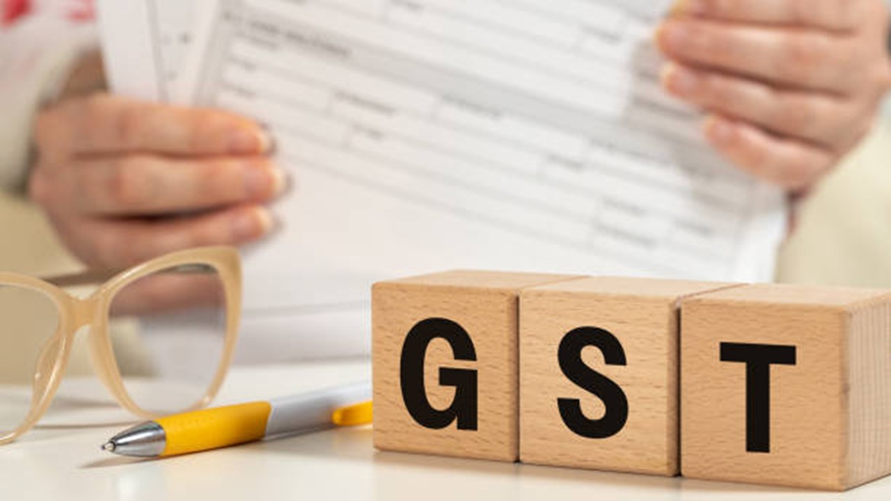 GST: Expired E-Way Bill Alone Cannot Imply Tax Evasion, HC Quashes Seizure