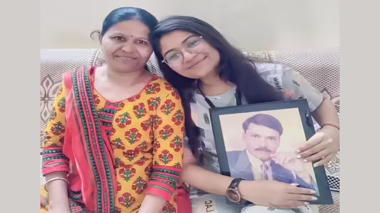 Security Guard's Daughter Becomes CA After 10 Attempts: A Story More Than Just a Professional Milestone